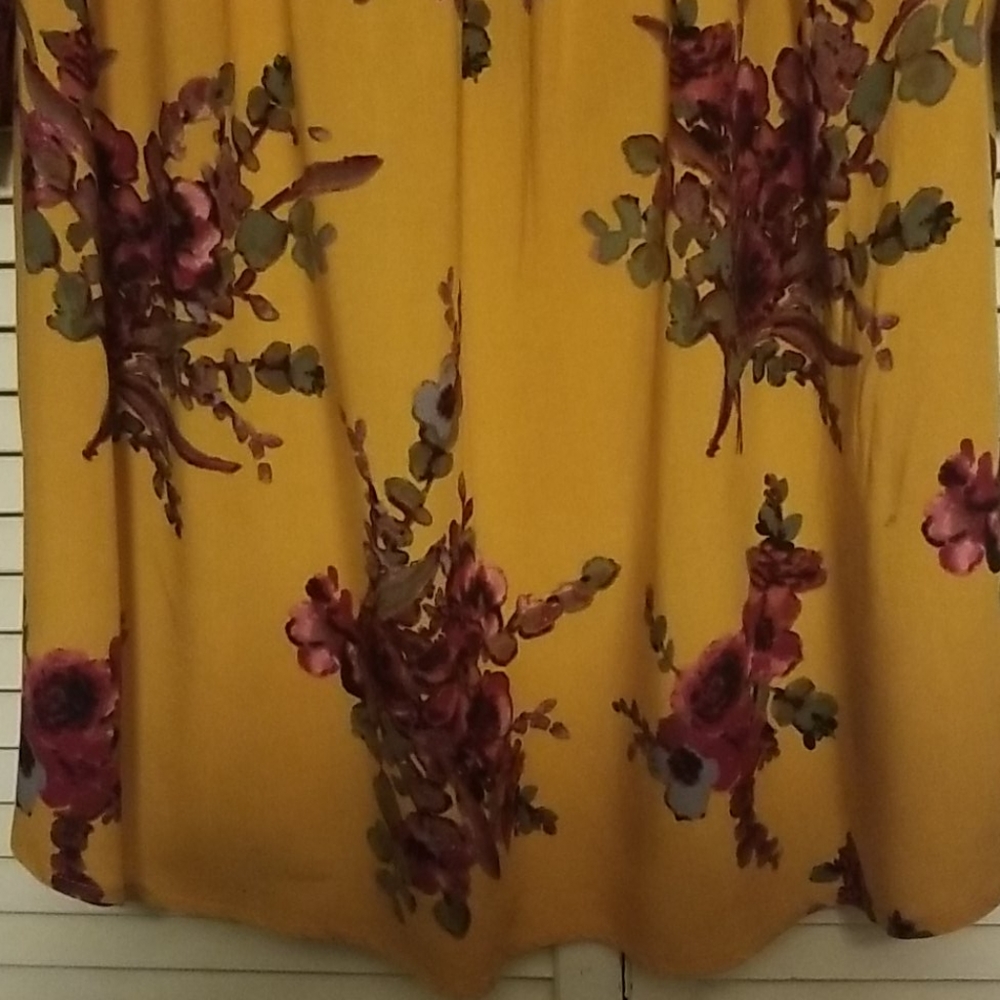 Top - Picture 4 of 8